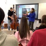 „Rhapsody in School“ – Profimusiker*innen spielen für eine Klasse des GBG